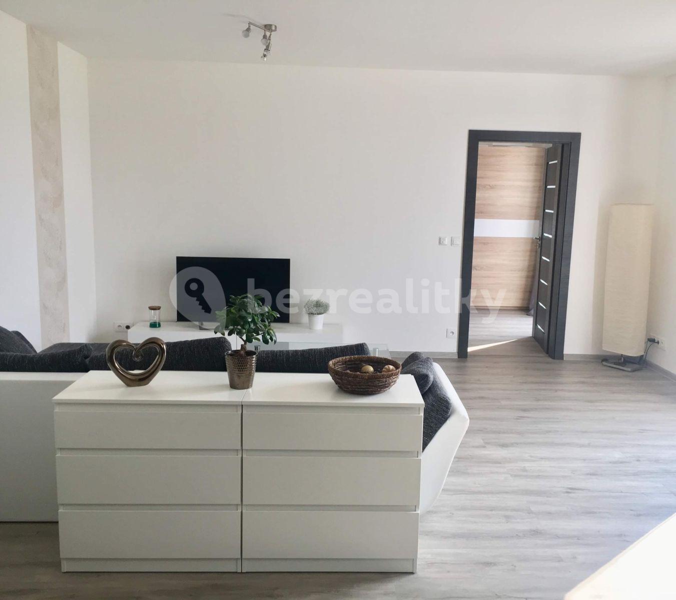 1 bedroom with open-plan kitchen flat to rent, 59 m², Troubská, Brno, Jihomoravský Region