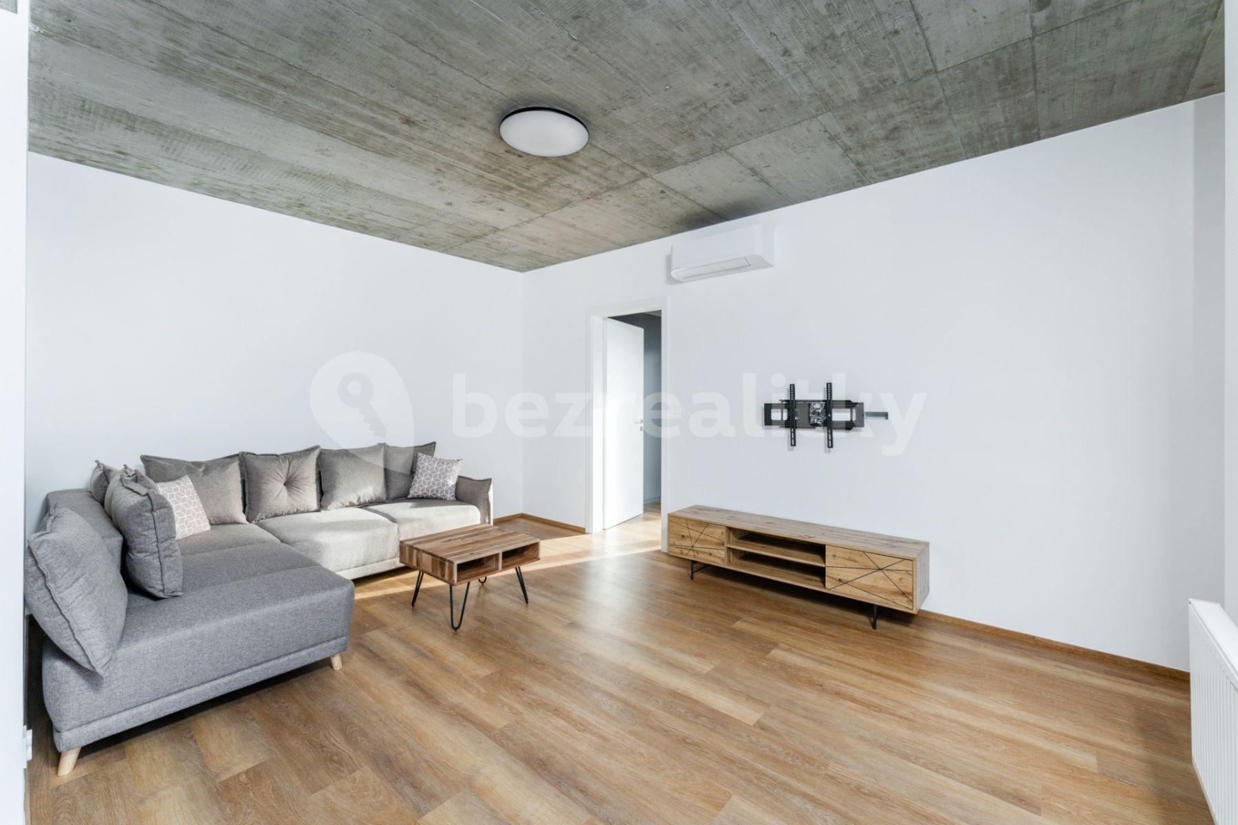 1 bedroom with open-plan kitchen flat to rent, 61 m², U Slaviborského dvora, Prague, Prague