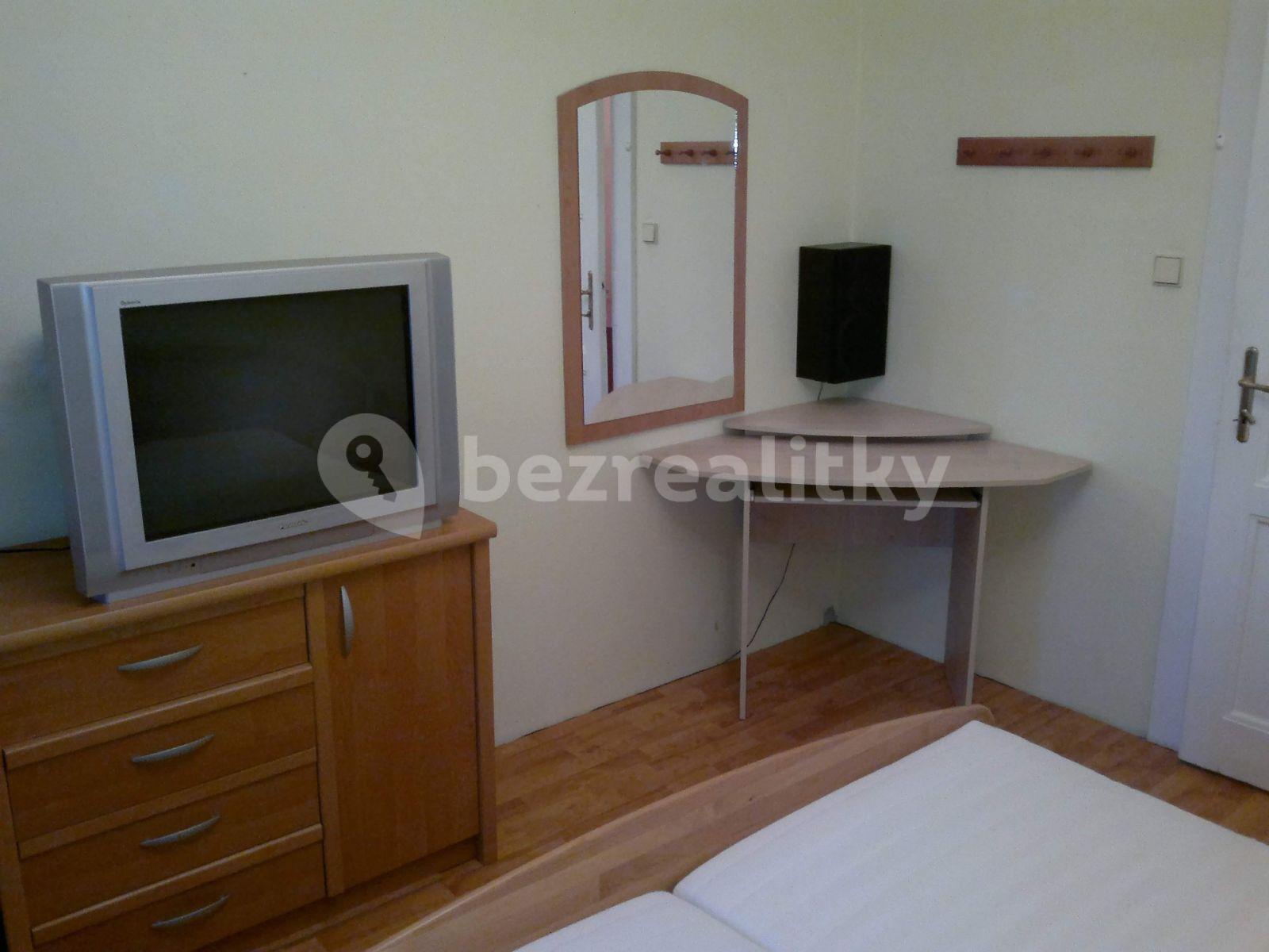 Small studio flat to rent, 16 m², Hejtmanská, Prague, Prague