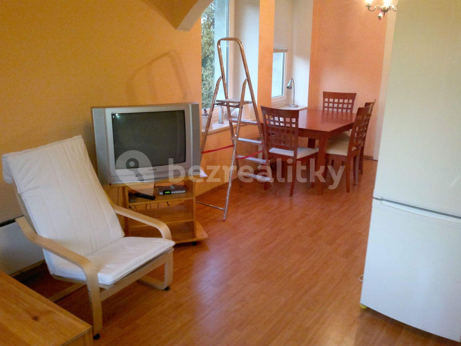 Small studio flat to rent, 16 m², Hejtmanská, Prague, Prague