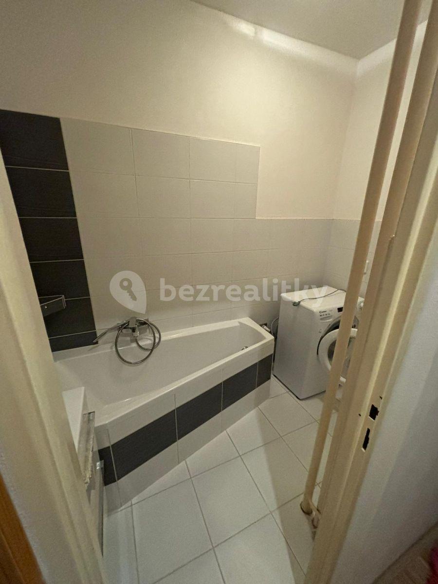 3 bedroom flat to rent, 68 m², Nádražní, Šternberk, Olomoucký Region