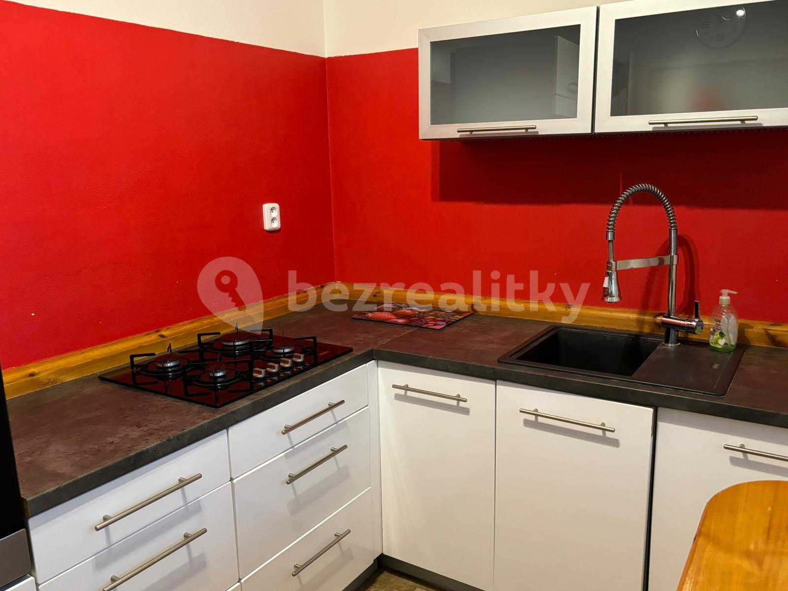 3 bedroom flat to rent, 68 m², Nádražní, Šternberk, Olomoucký Region