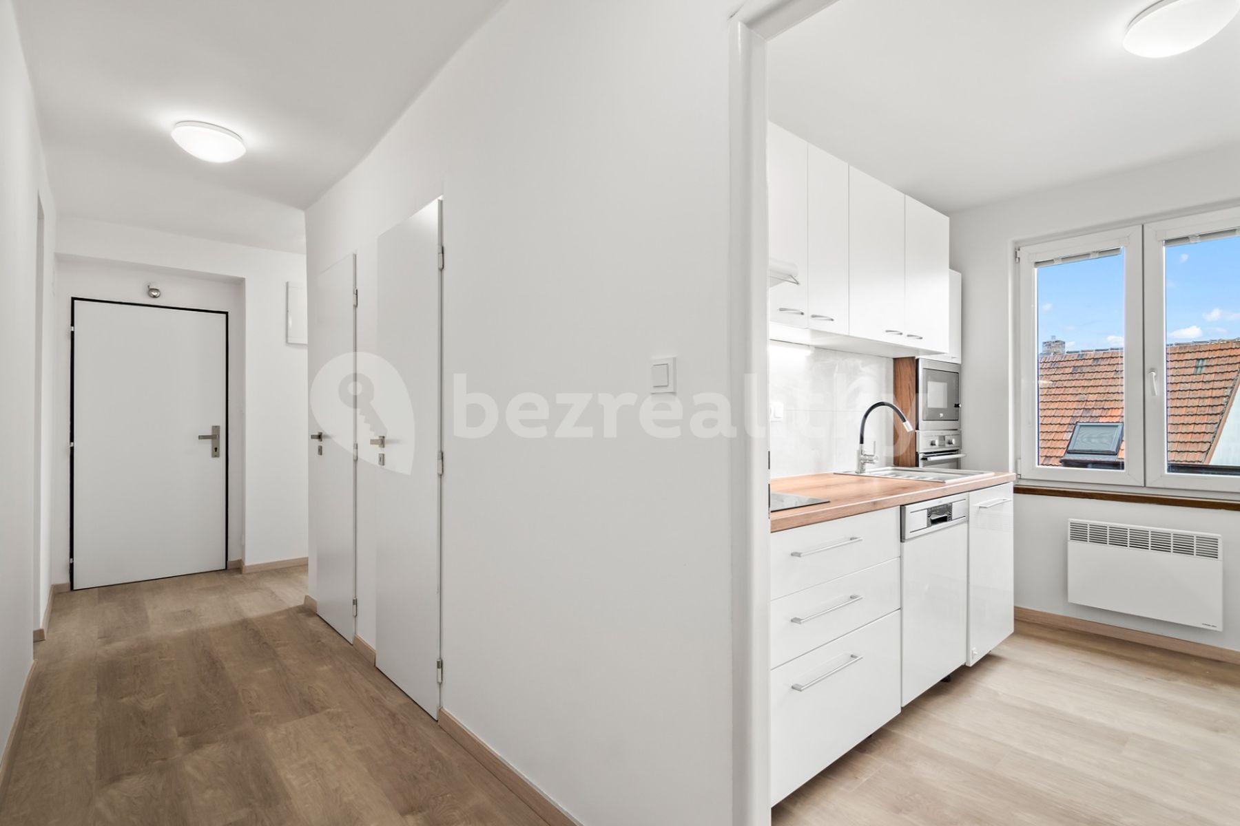 1 bedroom with open-plan kitchen flat for sale, 50 m², Na Hradčanech, Roudnice nad Labem, Ústecký Region