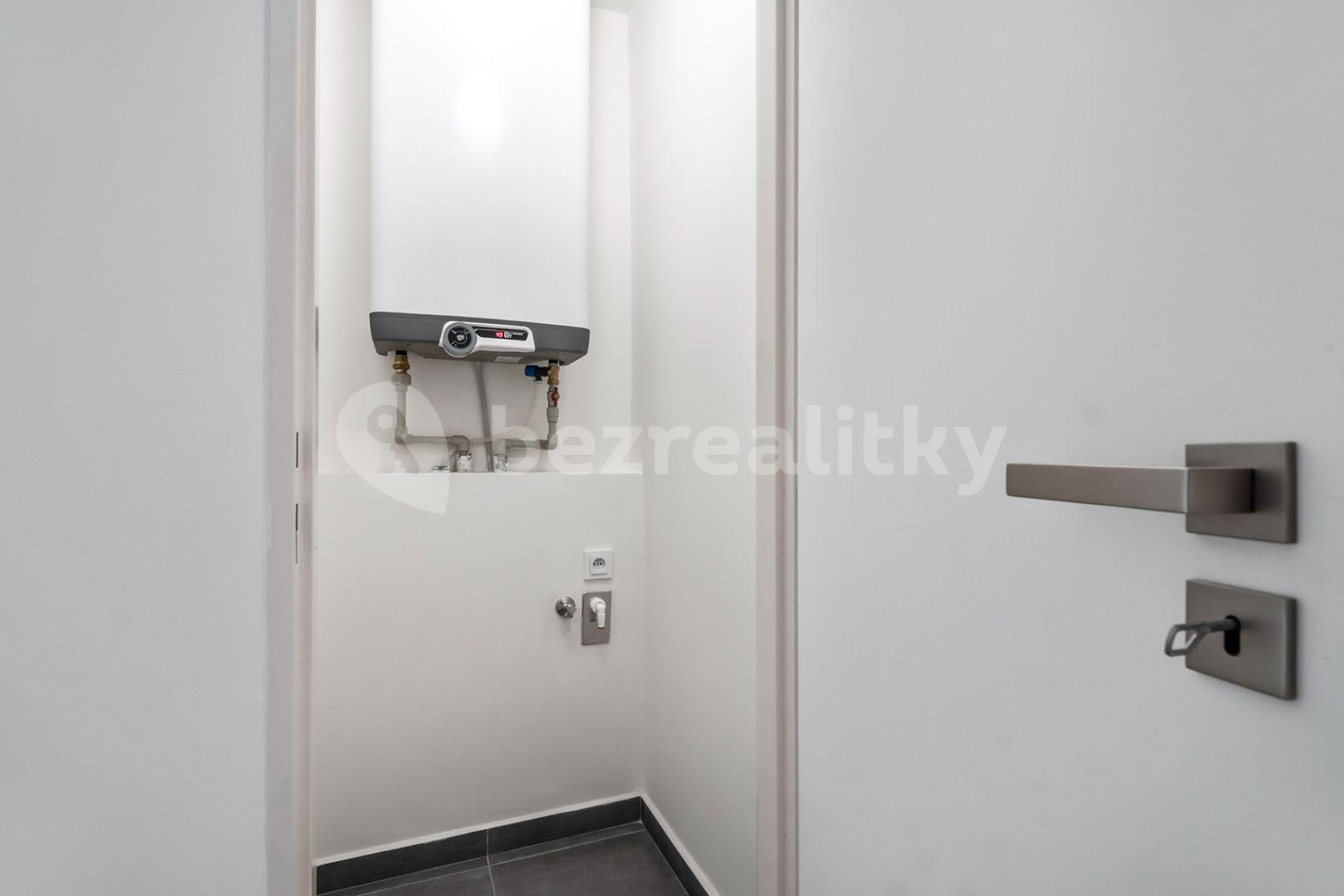 1 bedroom with open-plan kitchen flat for sale, 50 m², Na Hradčanech, Roudnice nad Labem, Ústecký Region