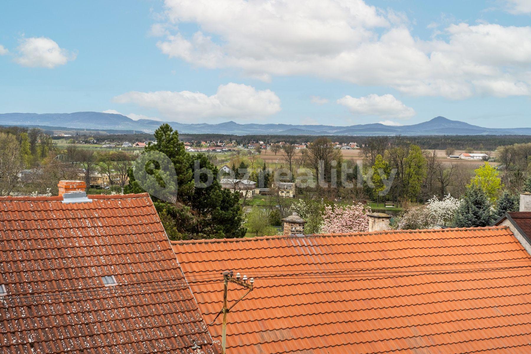 1 bedroom with open-plan kitchen flat for sale, 50 m², Na Hradčanech, Roudnice nad Labem, Ústecký Region