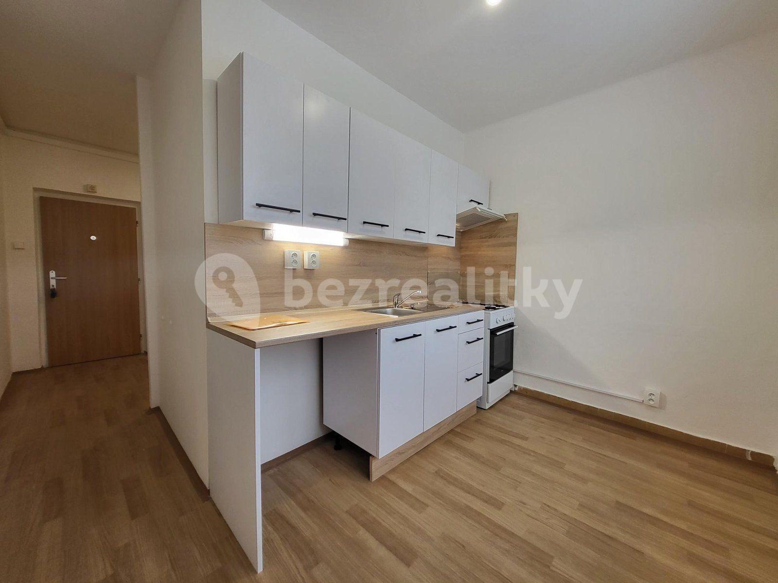 2 bedroom flat to rent, 52 m², Školská, Karviná, Moravskoslezský Region