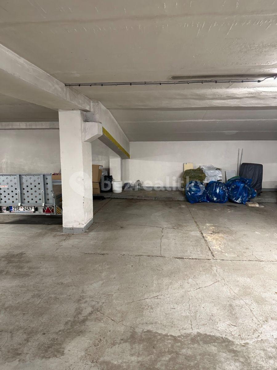 garage to rent, 15 m², K Trninám, Prague, Prague