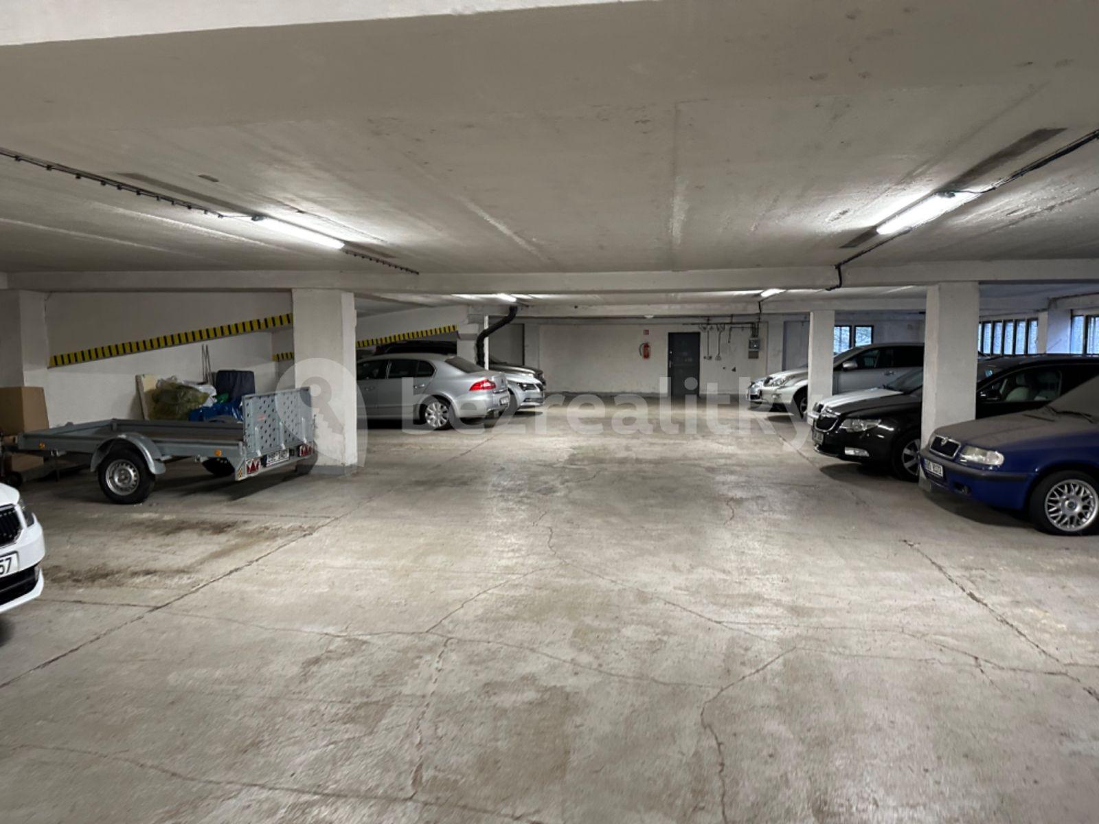 garage to rent, 15 m², K Trninám, Prague, Prague