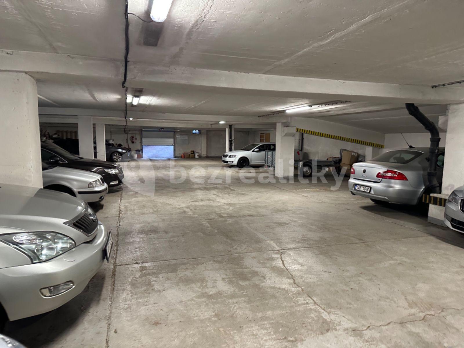 garage to rent, 15 m², K Trninám, Prague, Prague