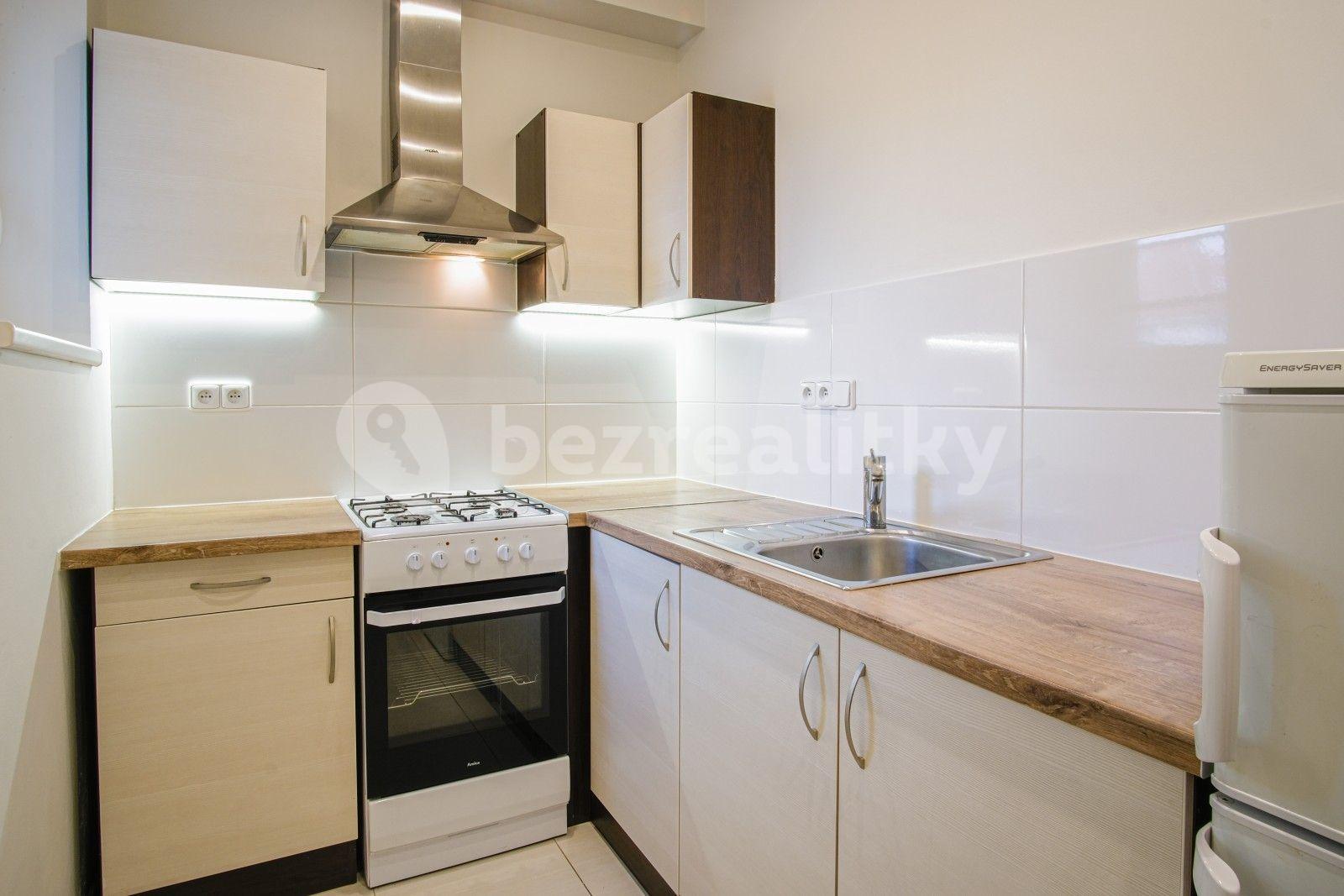 Studio flat for sale, 37 m², 5. května, Prague, Prague