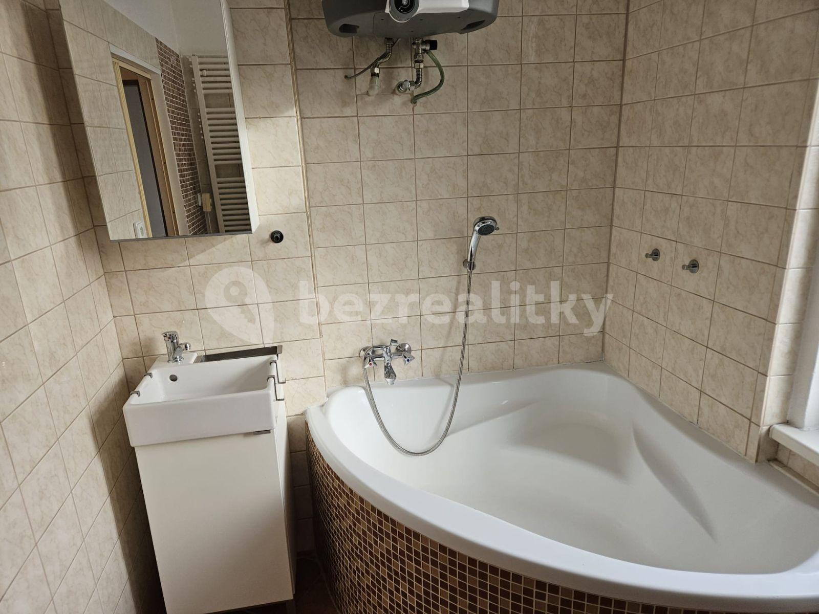 Studio flat to rent, 32 m², Sokolovská, Prague, Prague