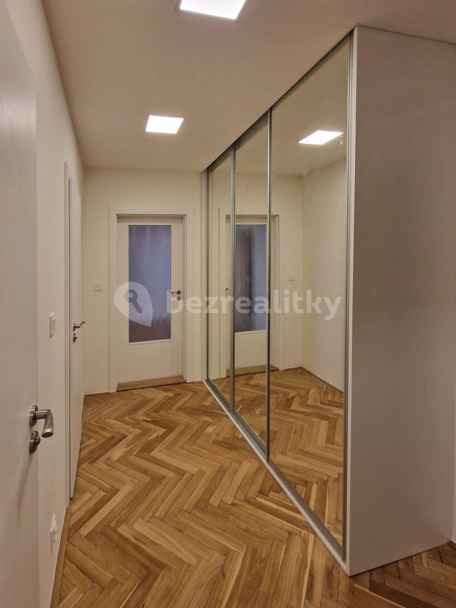 3 bedroom flat to rent, 72 m², Nejedlého, Brno, Jihomoravský Region