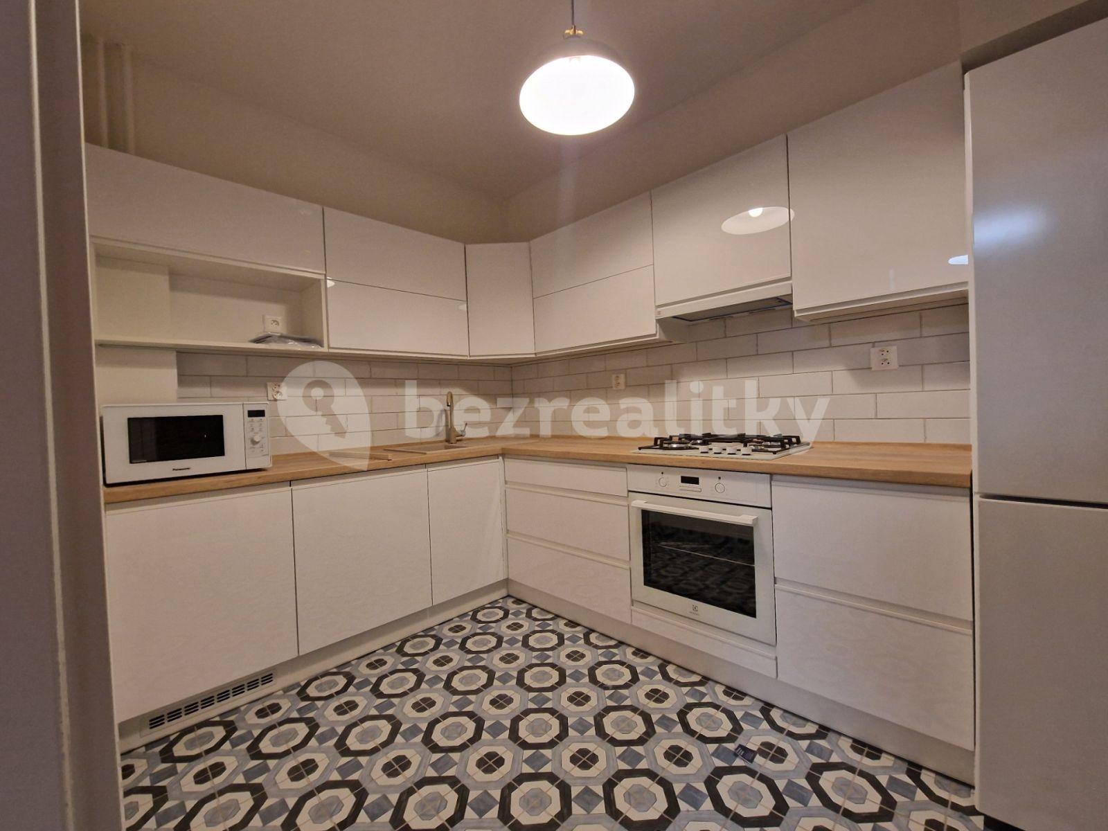 3 bedroom flat to rent, 72 m², Nejedlého, Brno, Jihomoravský Region