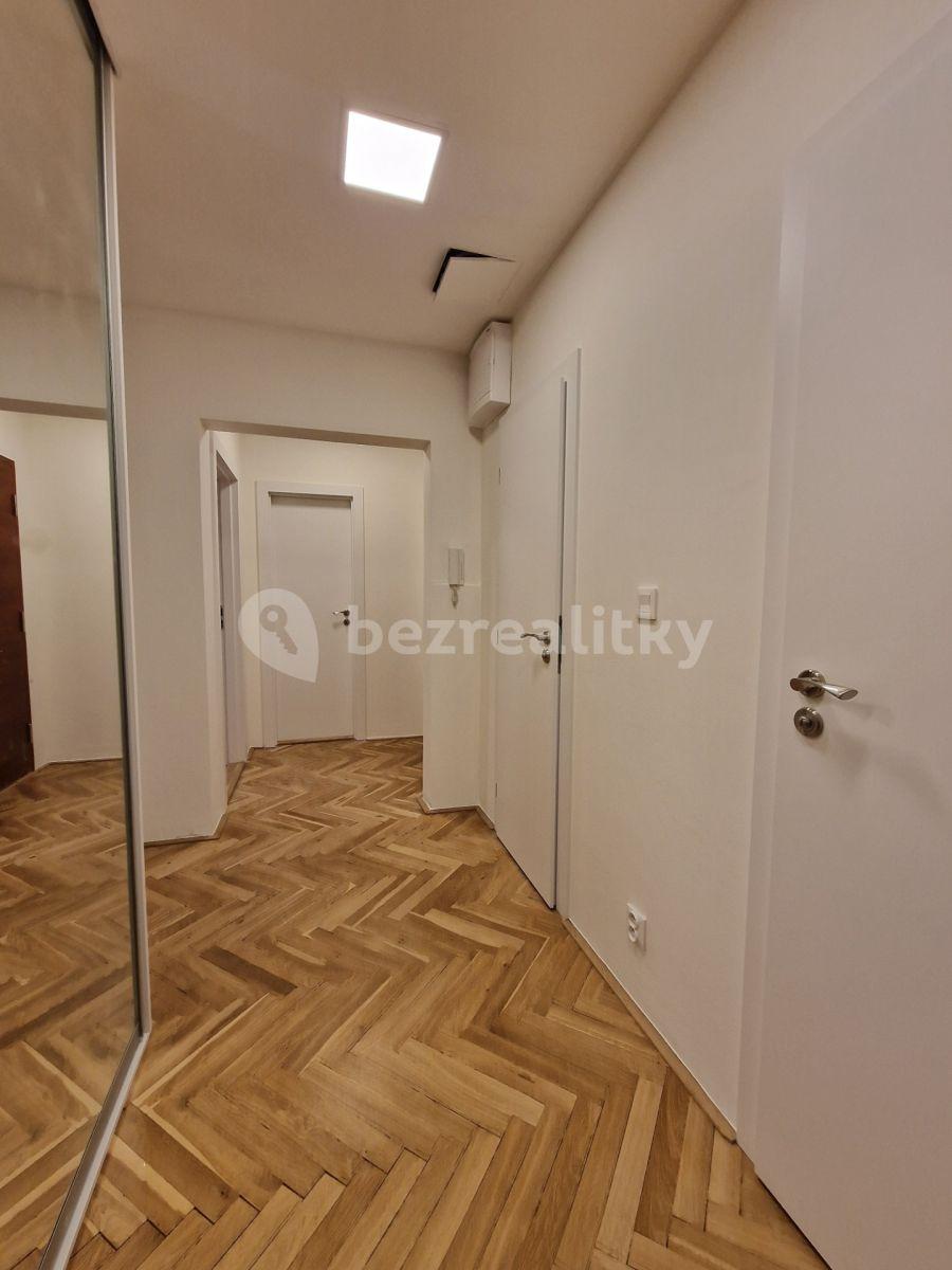 3 bedroom flat to rent, 72 m², Nejedlého, Brno, Jihomoravský Region