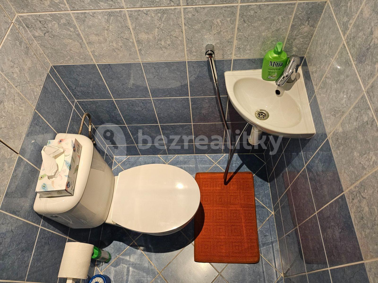 2 bedroom flat to rent, 56 m², Olbramovická, Prague, Prague