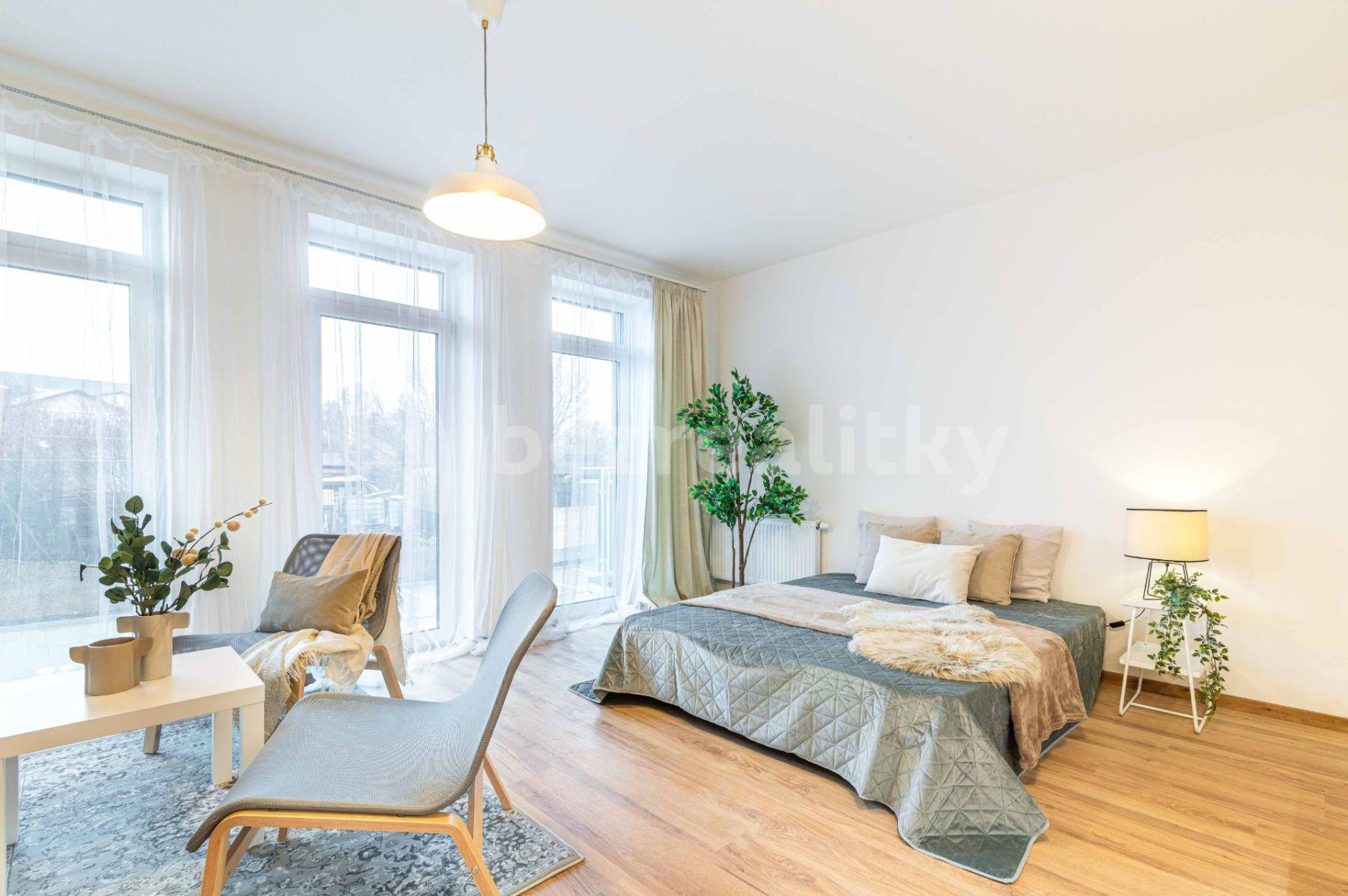 Studio flat to rent, 33 m², Lubenská, Rakovník, Středočeský Region