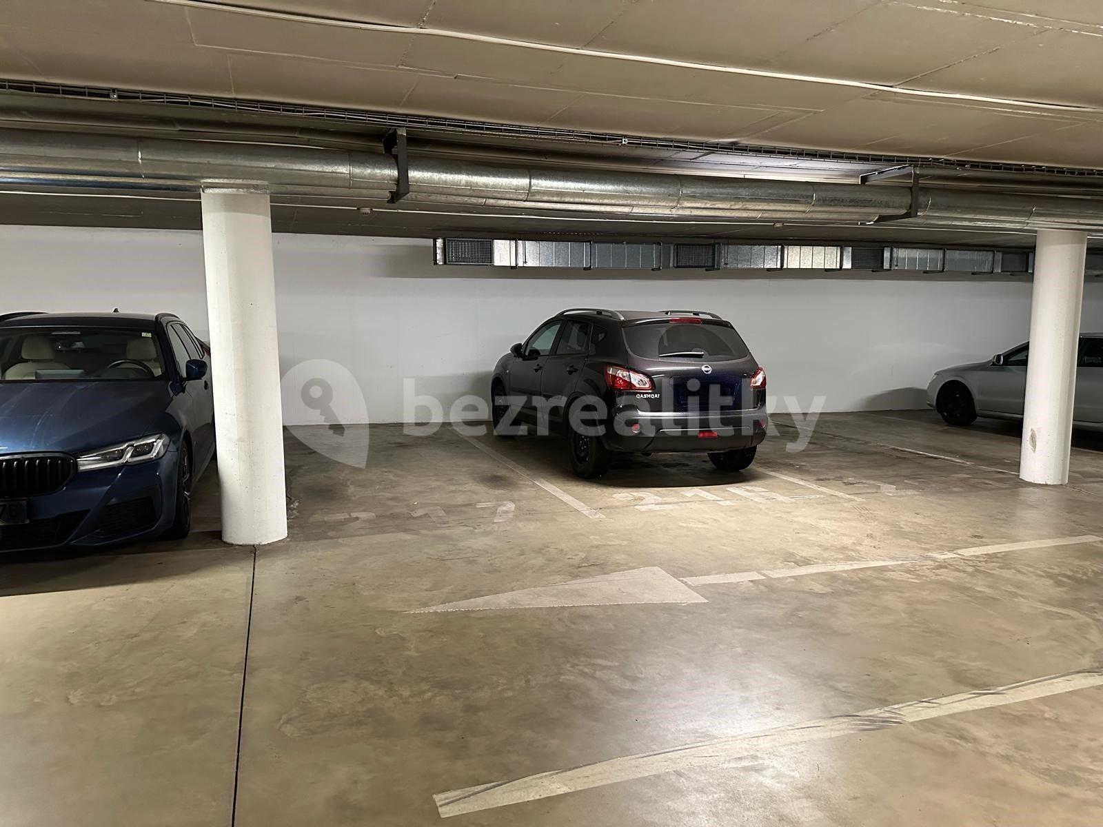 garage to rent, 15 m², Na Okraji, Prague, Prague