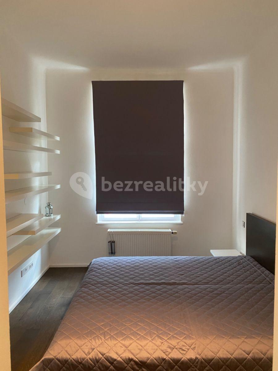 2 bedroom with open-plan kitchen flat to rent, 70 m², Korunní, Prague, Prague