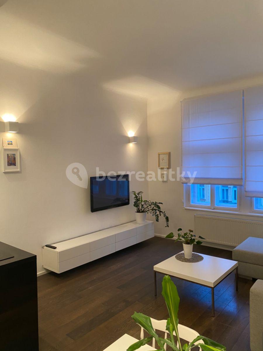 2 bedroom with open-plan kitchen flat to rent, 70 m², Korunní, Prague, Prague