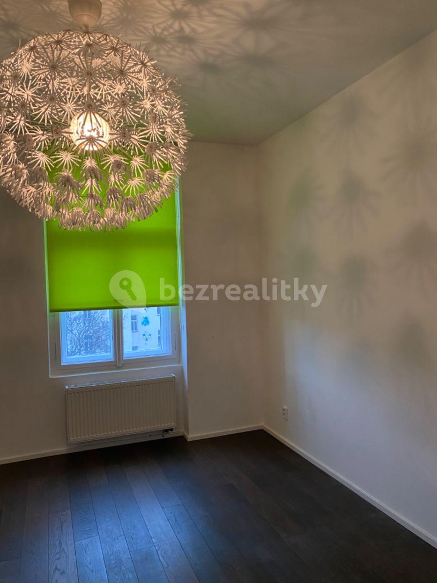 2 bedroom with open-plan kitchen flat to rent, 70 m², Korunní, Prague, Prague