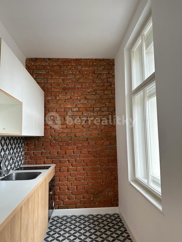 Studio flat to rent, 25 m², Mírové nám., Písek, Jihočeský Region