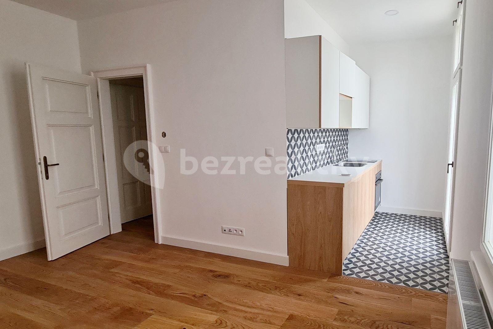 Studio flat to rent, 25 m², Mírové nám., Písek, Jihočeský Region