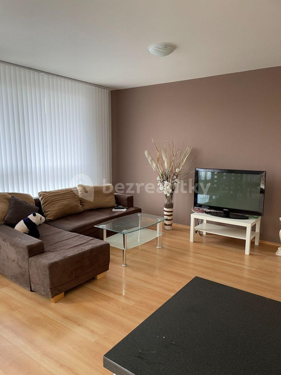 2 bedroom with open-plan kitchen flat to rent, 80 m², Kabešova, Prague, Prague