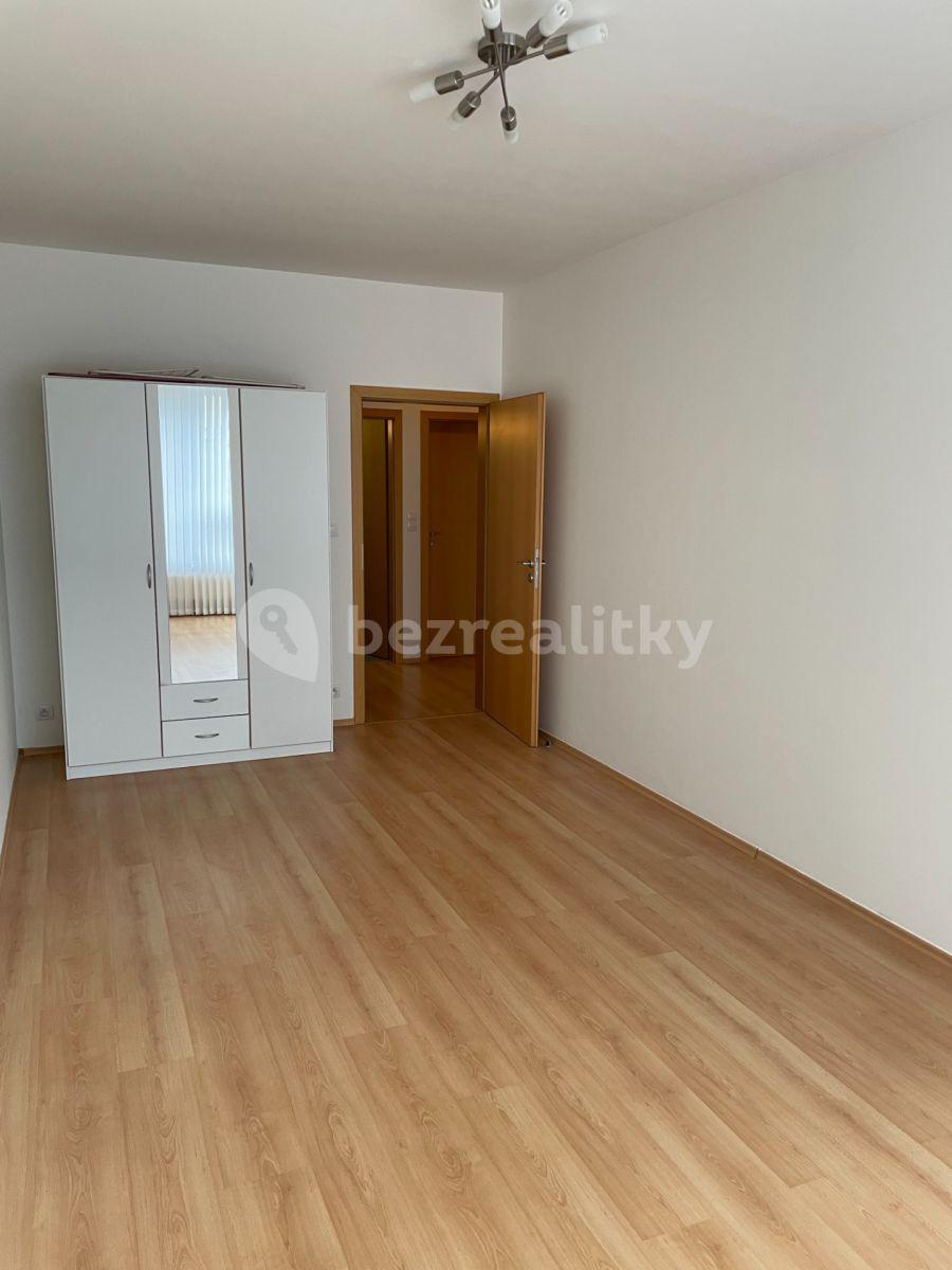 2 bedroom with open-plan kitchen flat to rent, 80 m², Kabešova, Prague, Prague