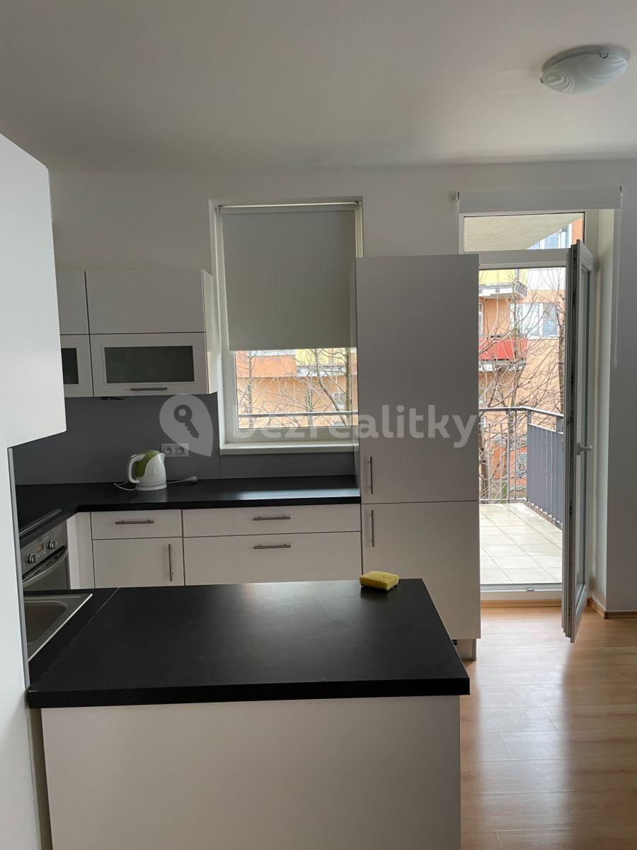 2 bedroom with open-plan kitchen flat to rent, 80 m², Kabešova, Prague, Prague