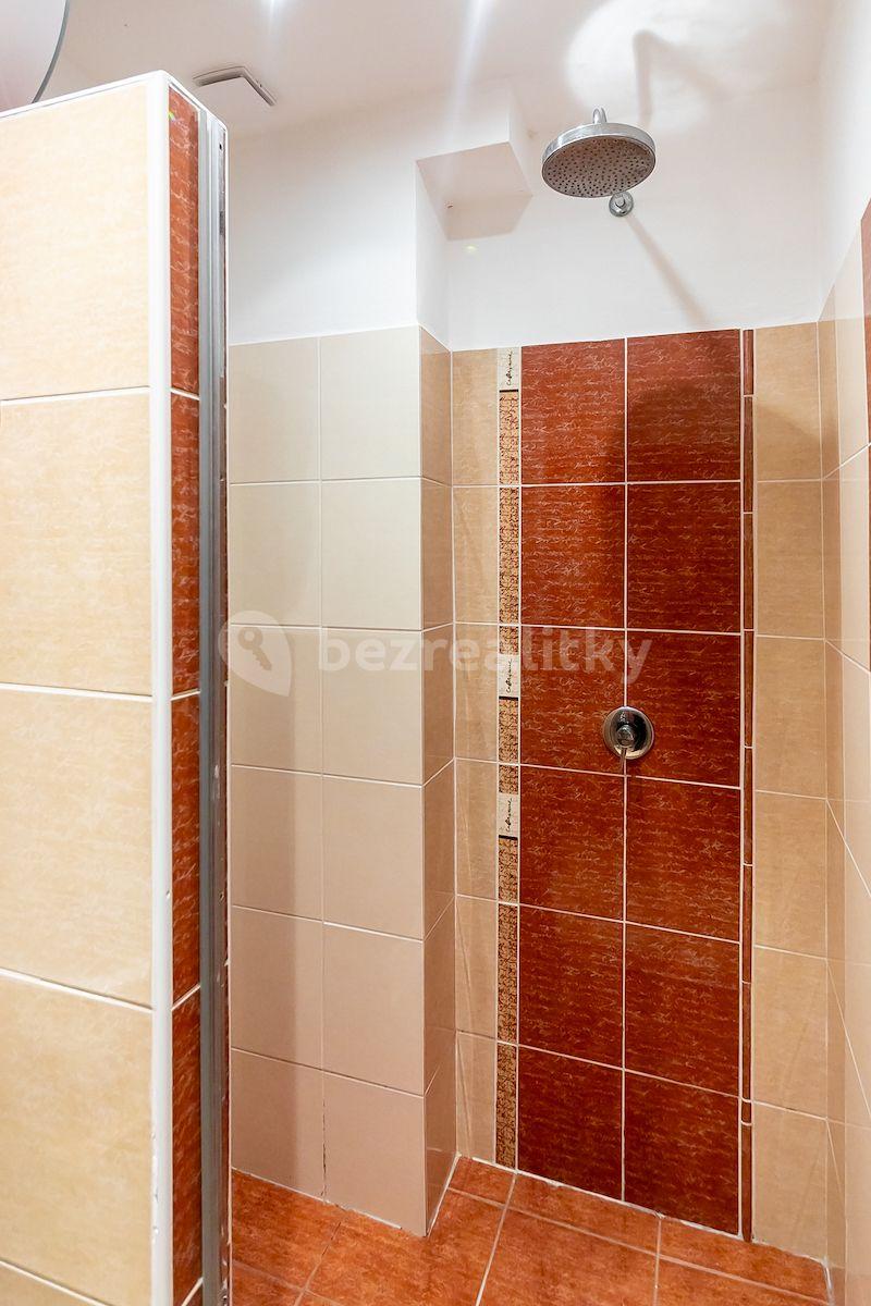 Studio flat for sale, 27 m², Biskupcova, Prague, Prague