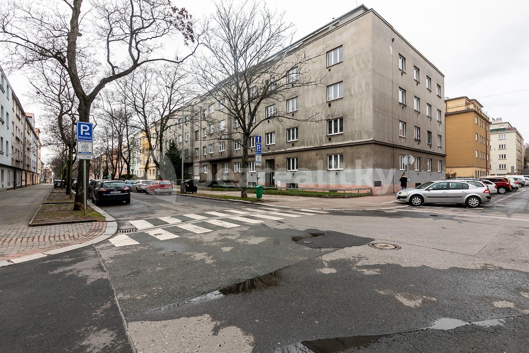 Studio flat for sale, 27 m², Biskupcova, Prague, Prague