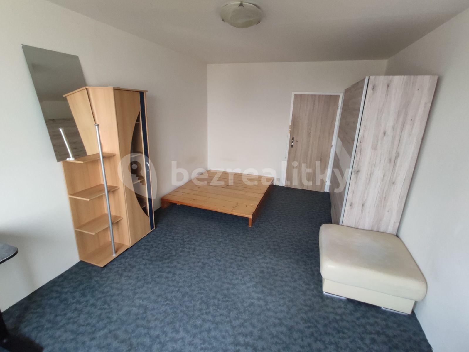 3 bedroom flat to rent, 85 m², Pod Lipami, Prague, Prague