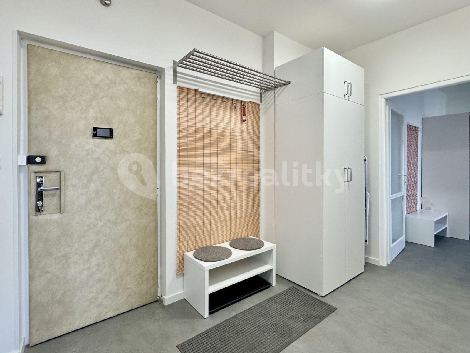 2 bedroom flat to rent, 54 m², Na Petřinách, Prague, Prague