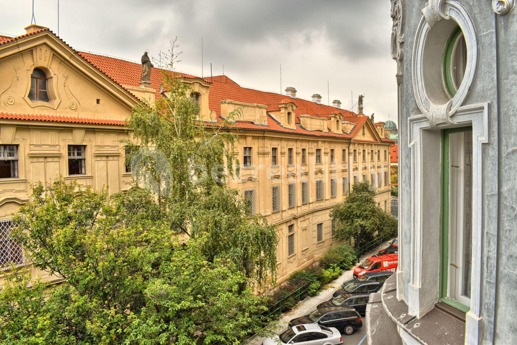 3 bedroom flat to rent, 100 m², U Milosrdných, Prague, Prague