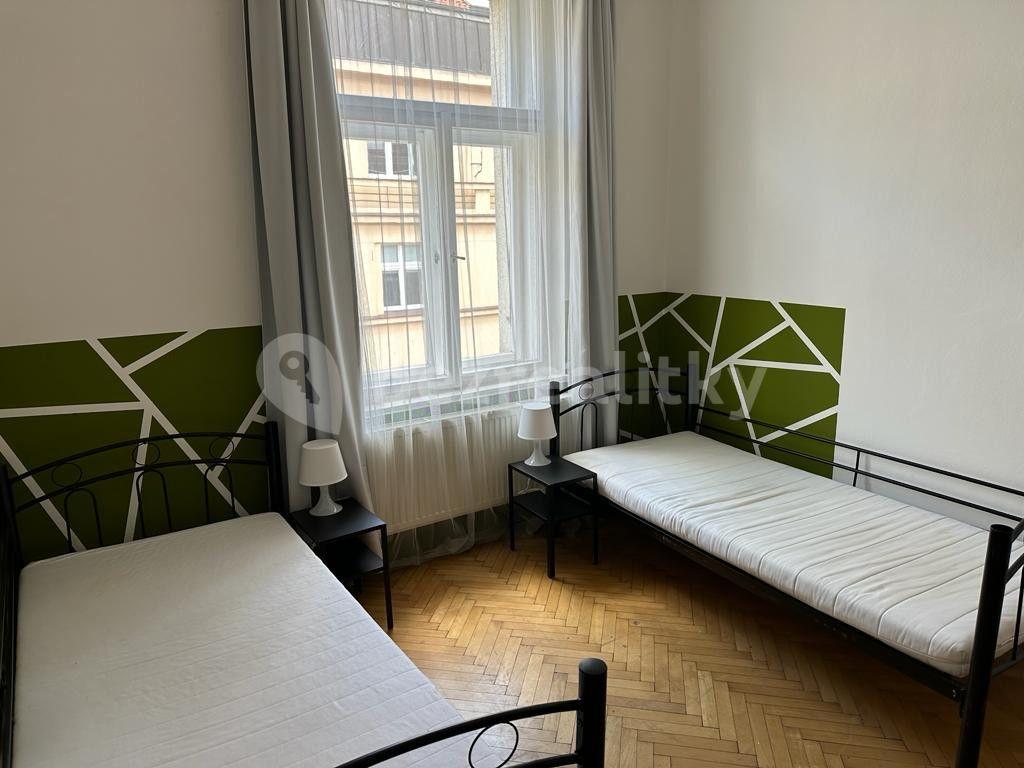 3 bedroom flat to rent, 100 m², Londýnská, Prague, Prague