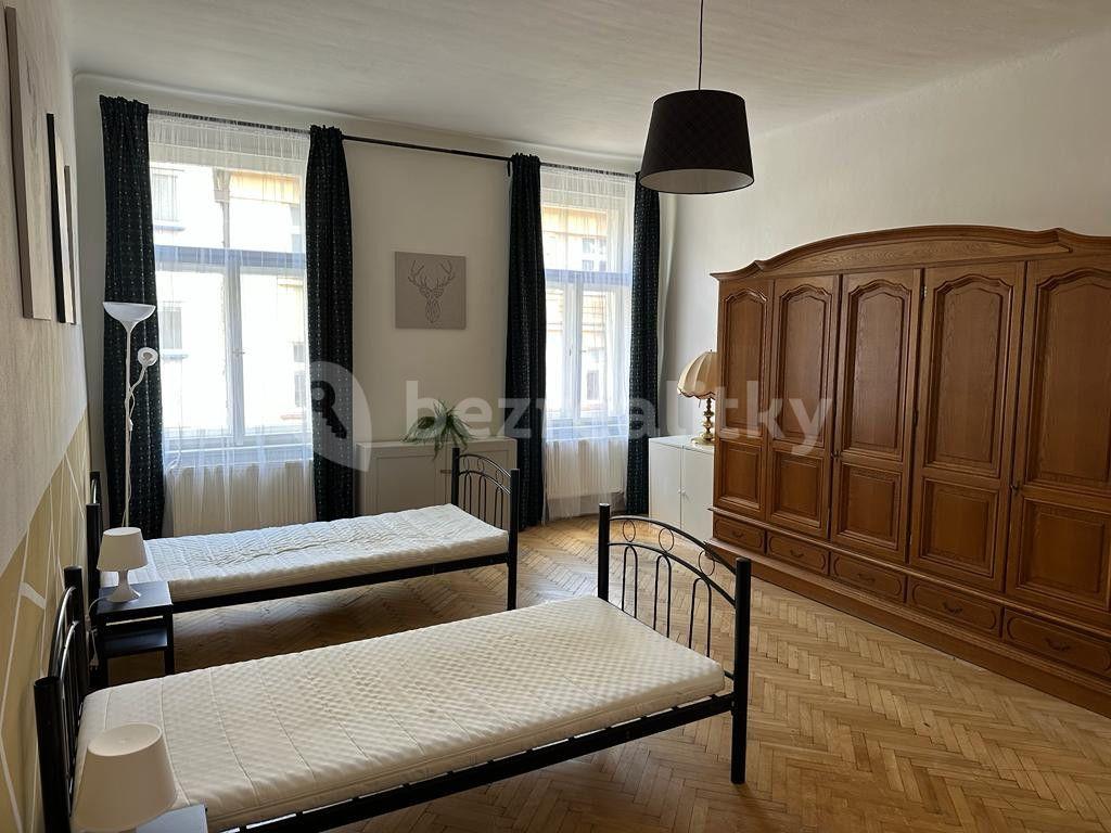 3 bedroom flat to rent, 100 m², Londýnská, Prague, Prague