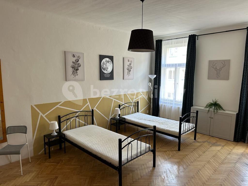 3 bedroom flat to rent, 100 m², Londýnská, Prague, Prague