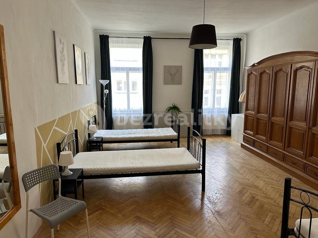 3 bedroom flat to rent, 100 m², Londýnská, Prague, Prague