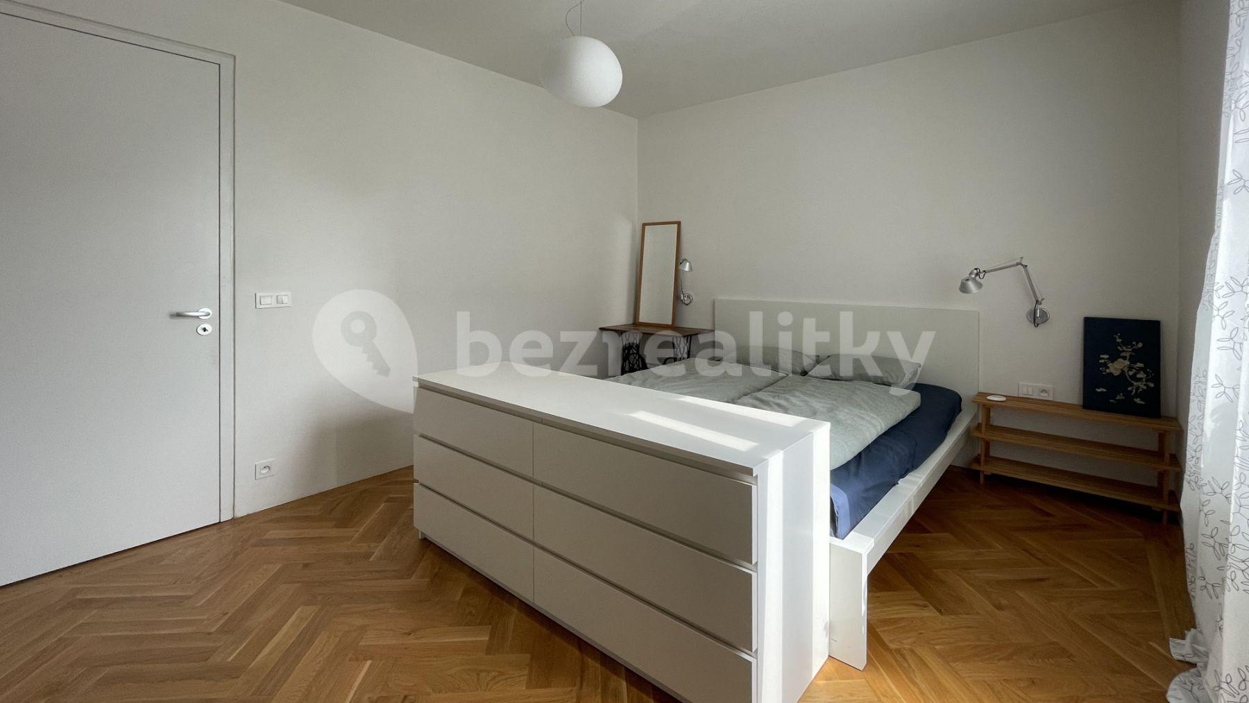 1 bedroom with open-plan kitchen flat to rent, 45 m², Pod dvorem, Prague, Prague