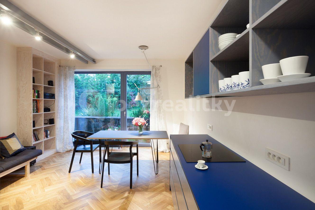 1 bedroom with open-plan kitchen flat to rent, 45 m², Pod dvorem, Prague, Prague