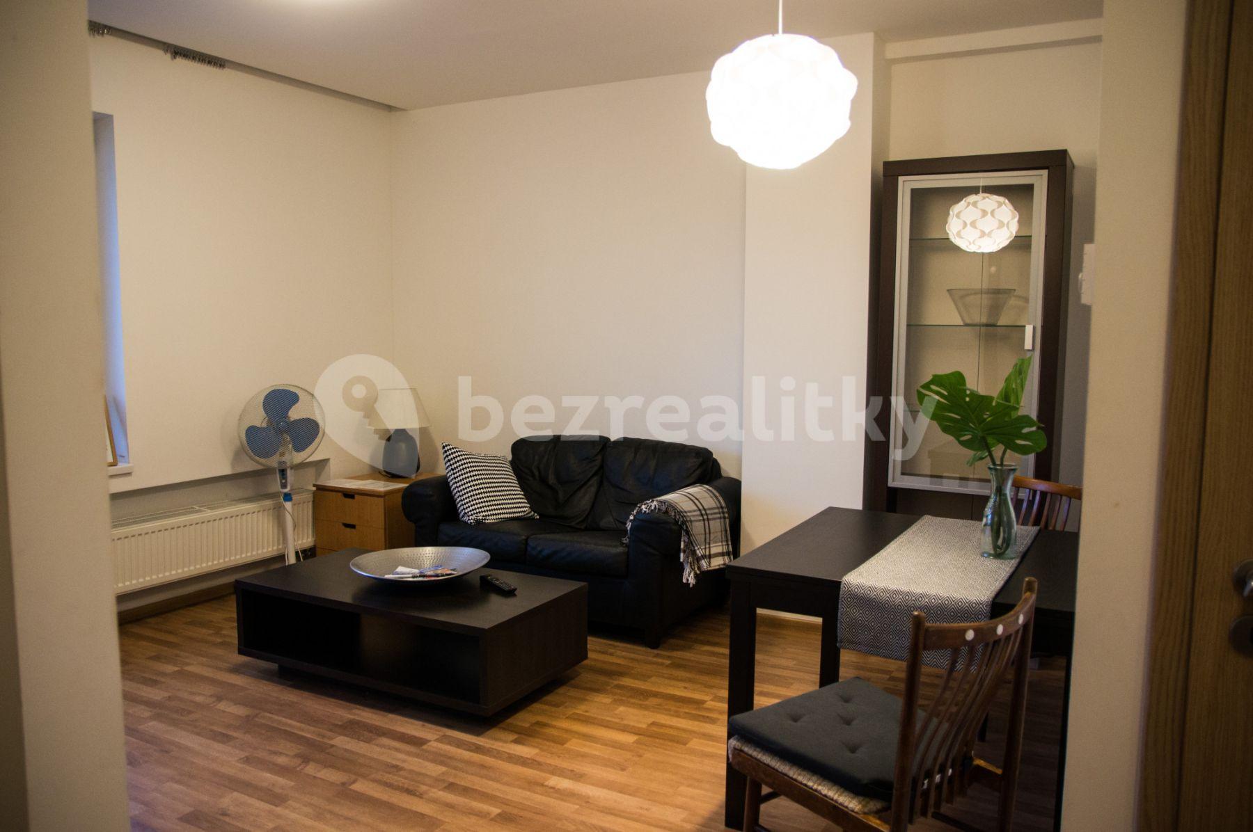 3 bedroom flat to rent, 55 m², Kúpeľná, Bratislava - mestská časť Staré Mesto, Bratislavský Region