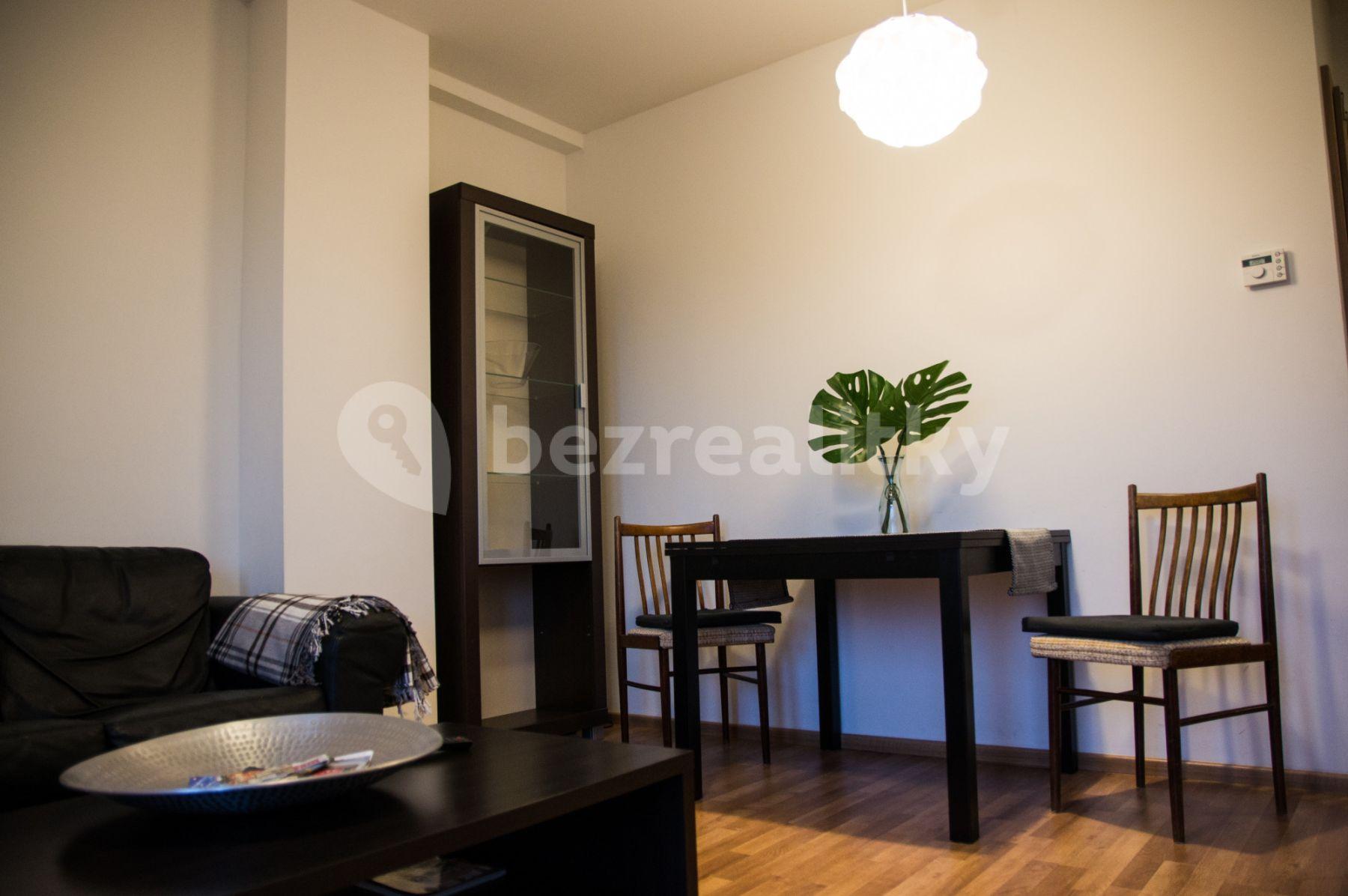 3 bedroom flat to rent, 55 m², Kúpeľná, Bratislava - mestská časť Staré Mesto, Bratislavský Region