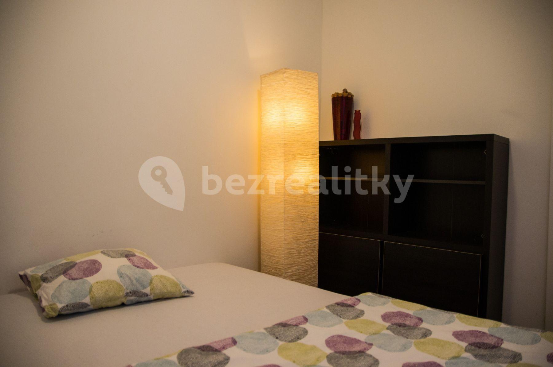 3 bedroom flat to rent, 55 m², Kúpeľná, Bratislava - mestská časť Staré Mesto, Bratislavský Region