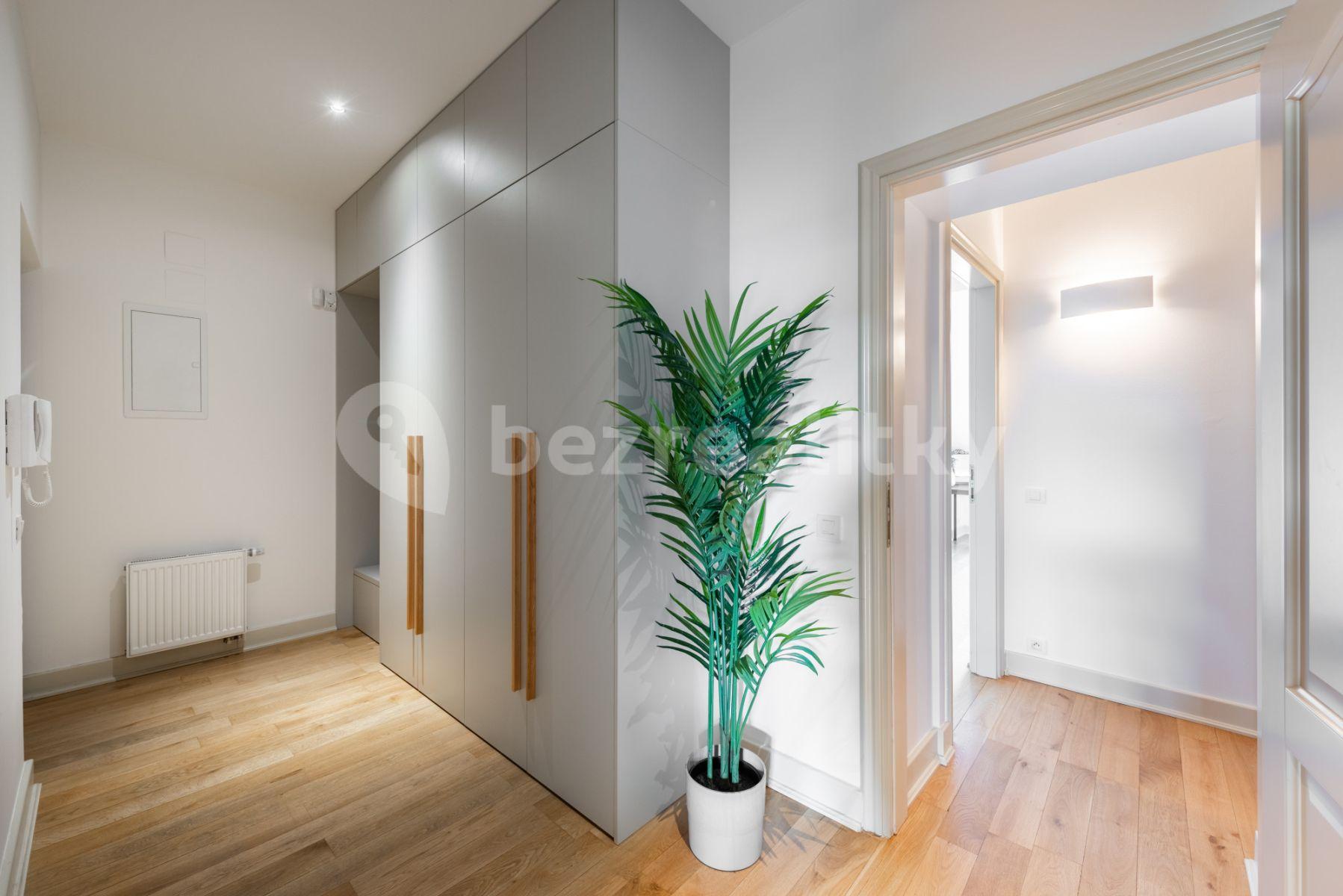 4 bedroom flat to rent, 96 m², Černá, Prague, Prague