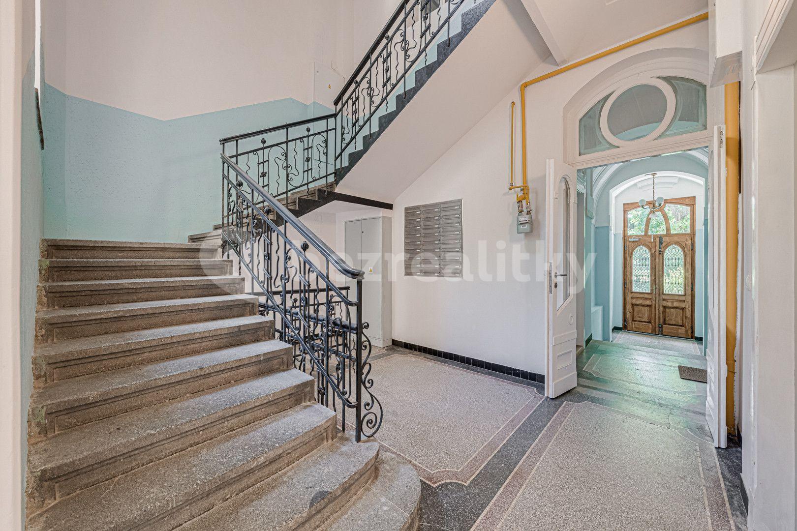 2 bedroom flat to rent, 61 m², Kaizlovy sady, Prague, Prague