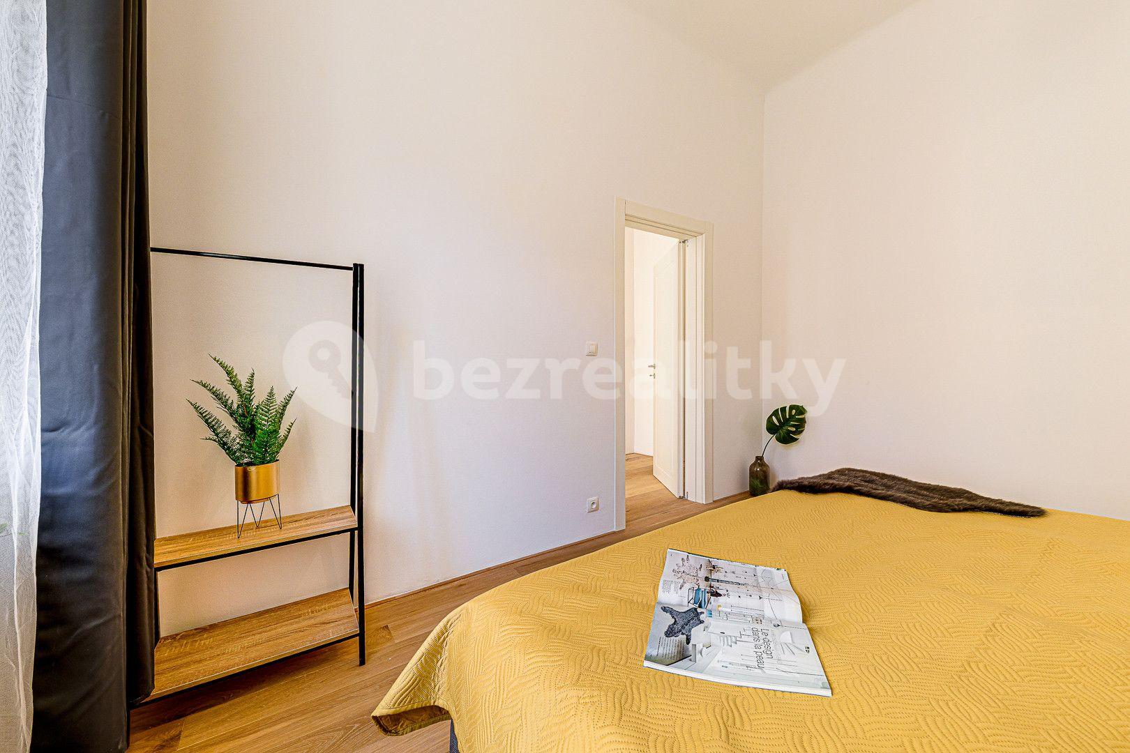 2 bedroom flat to rent, 61 m², Kaizlovy sady, Prague, Prague