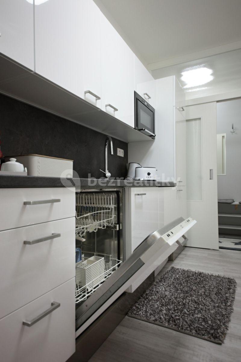 2 bedroom flat to rent, 56 m², Slovinská, Prague, Prague