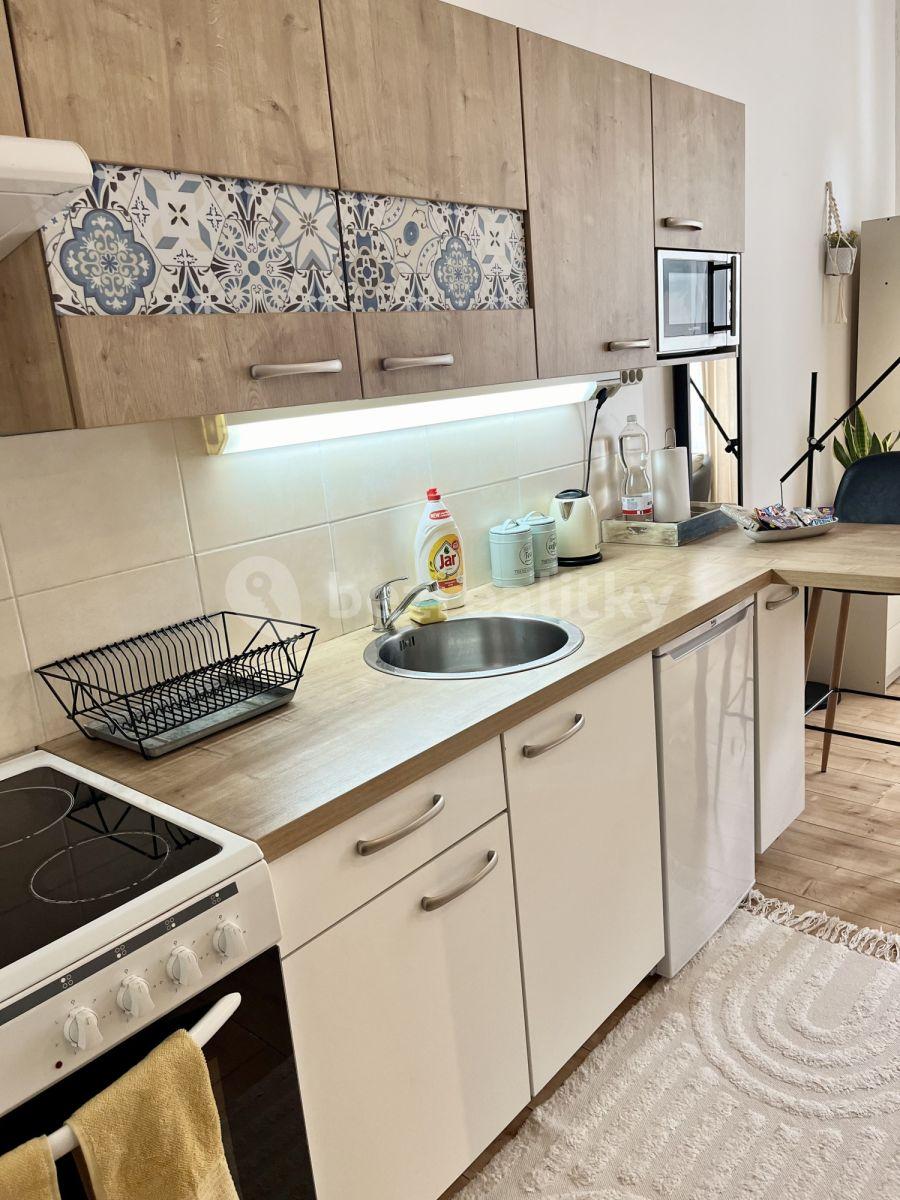 Studio flat to rent, 32 m², Nad Kolčavkou A, Prague, Prague