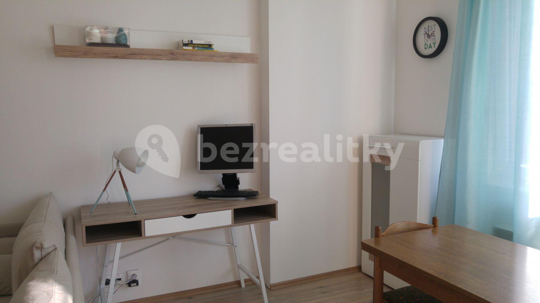 2 bedroom flat to rent, 67 m², V Zahradách, Prague, Prague