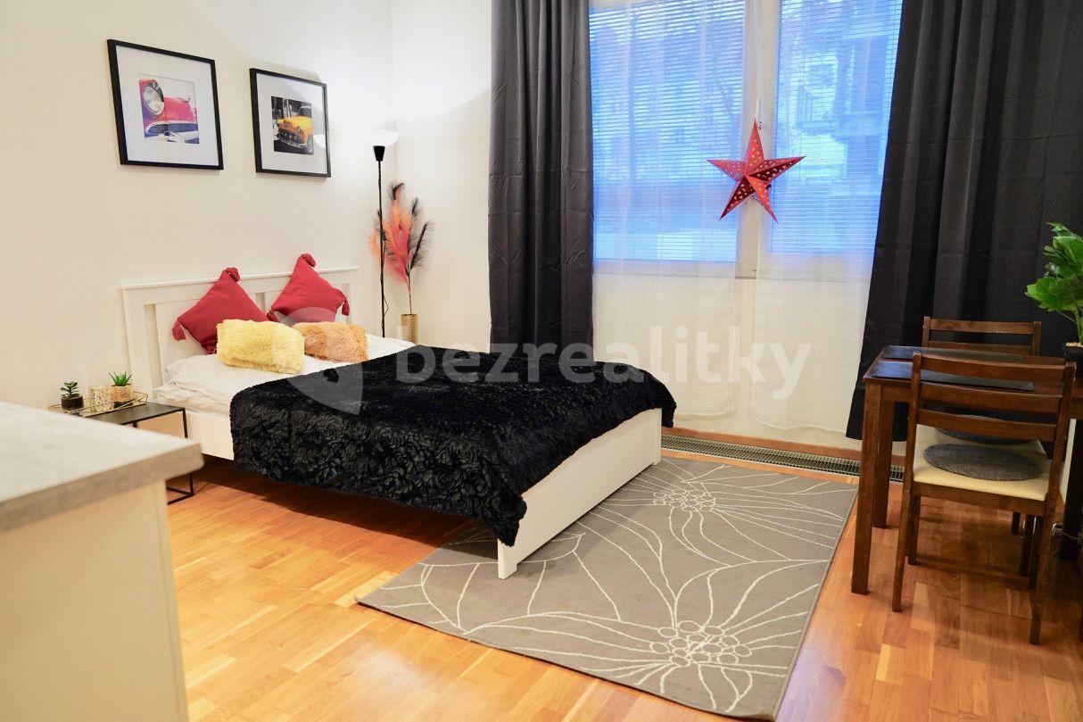 1 bedroom flat to rent, 29 m², Korunní, Prague, Prague